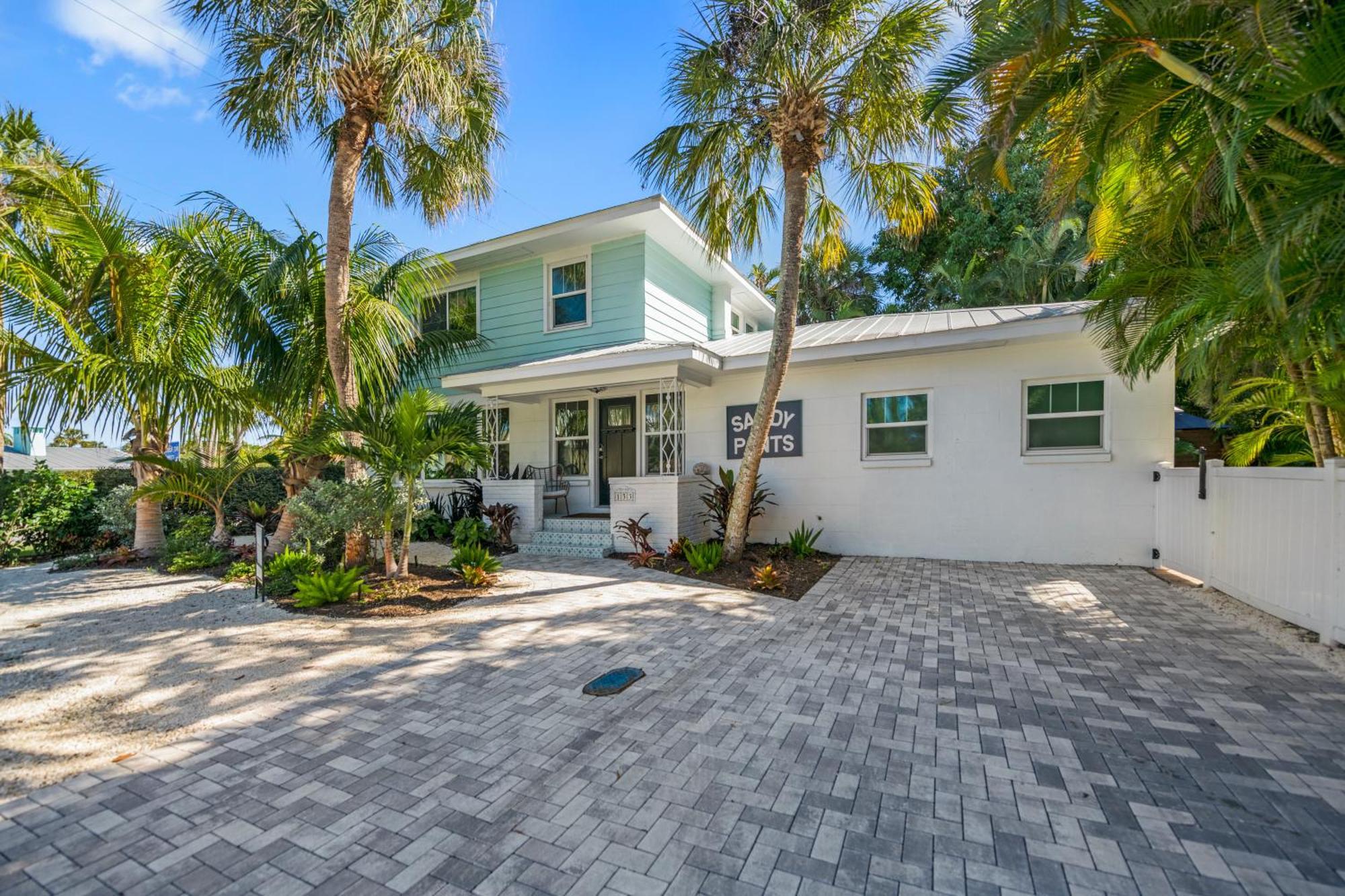 Sandy Pants - Designer Beach Chic Home Steps To Beach Backyard Oasis W Heated Pool Anna Maria Luaran gambar
