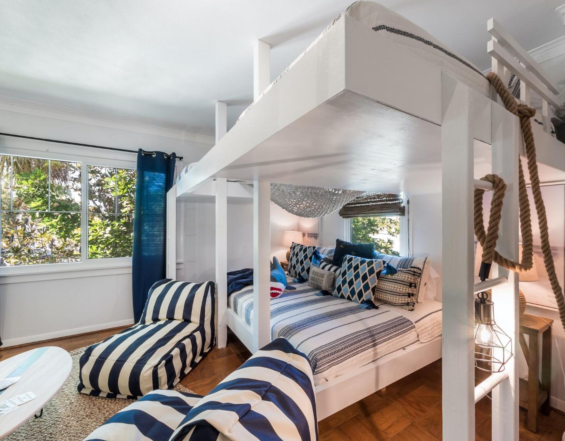 Sandy Pants - Designer Beach Chic Home Steps To Beach Backyard Oasis W Heated Pool Anna Maria Luaran gambar